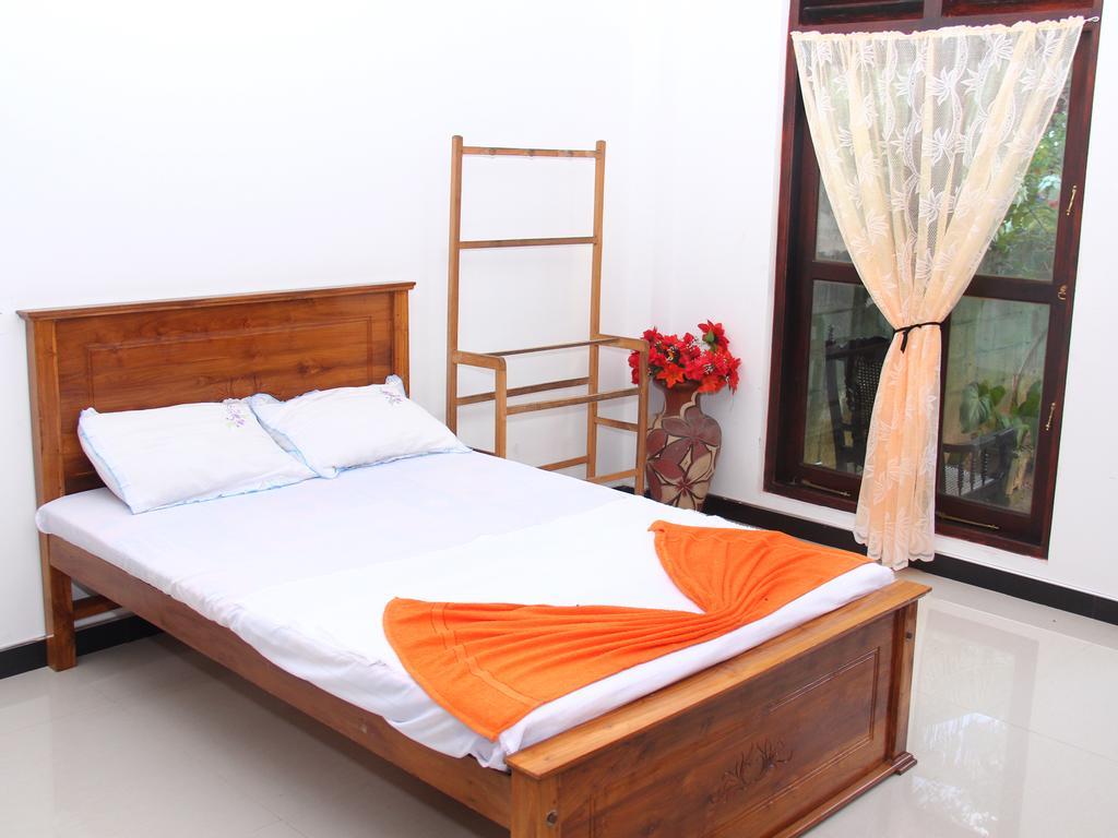 Lotus Villa Mirissa Εξωτερικό φωτογραφία