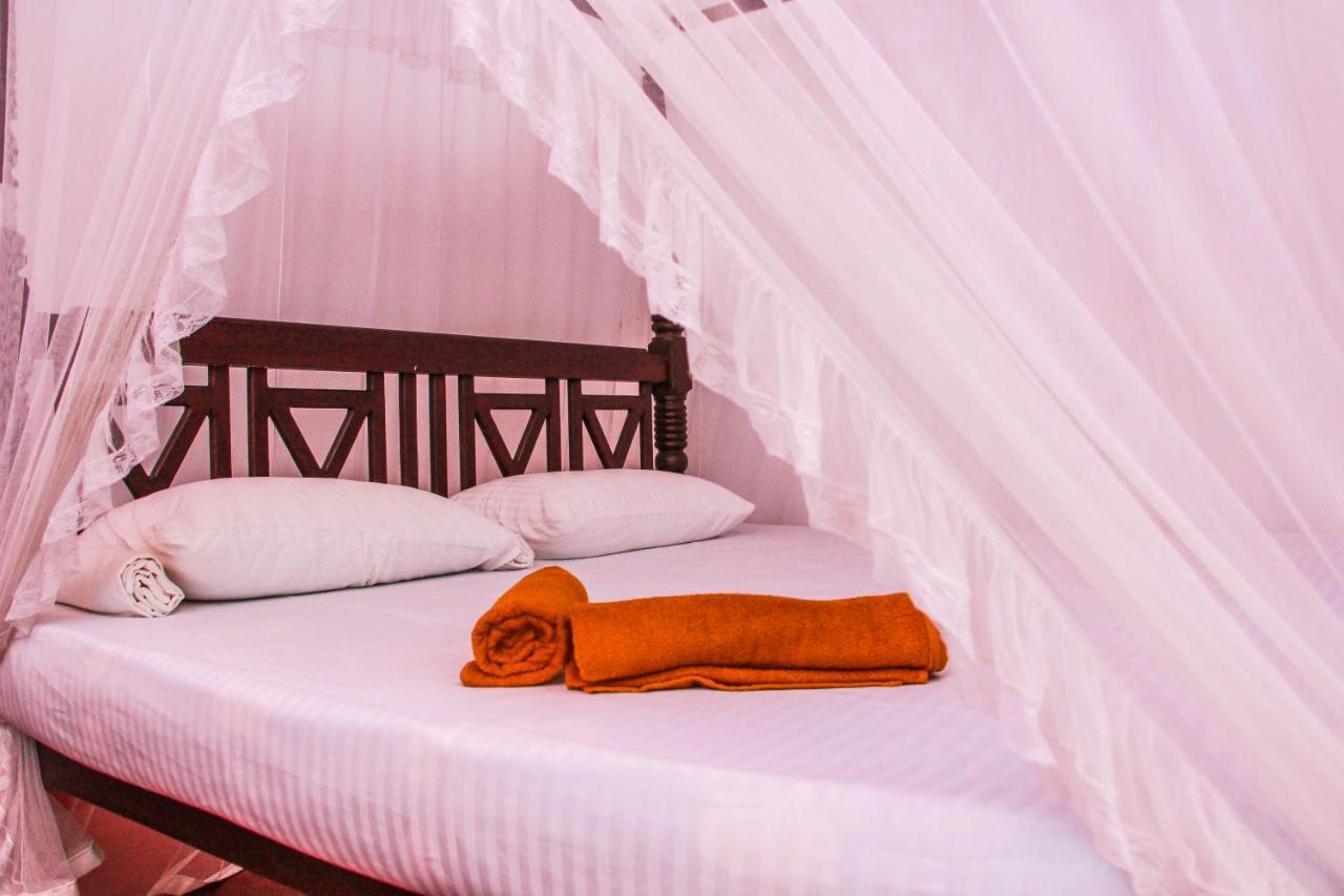 Lotus Villa Mirissa Εξωτερικό φωτογραφία